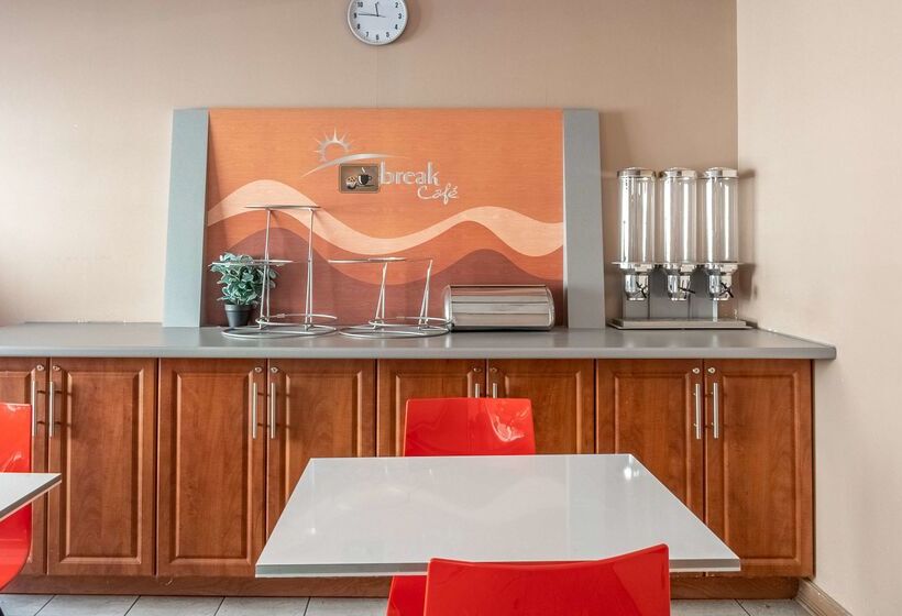 فندق Knights Inn North Bay