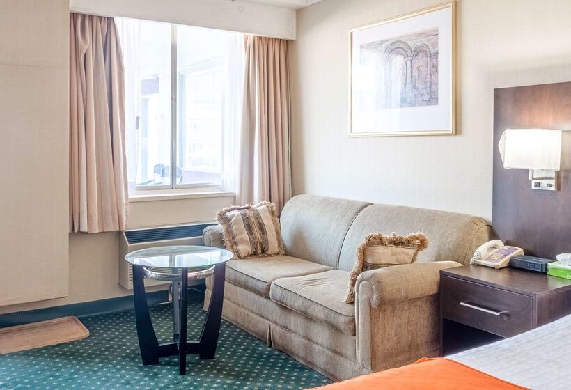 فندق Knights Inn North Bay