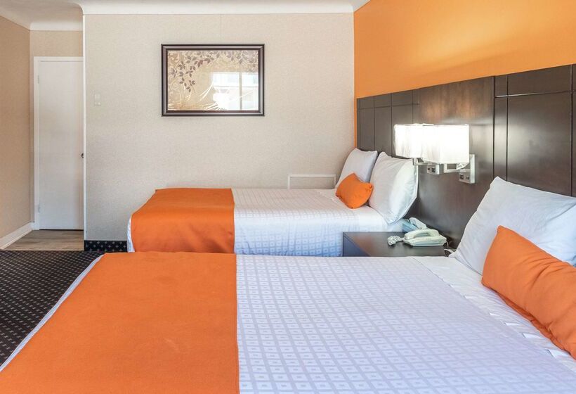 فندق Knights Inn North Bay