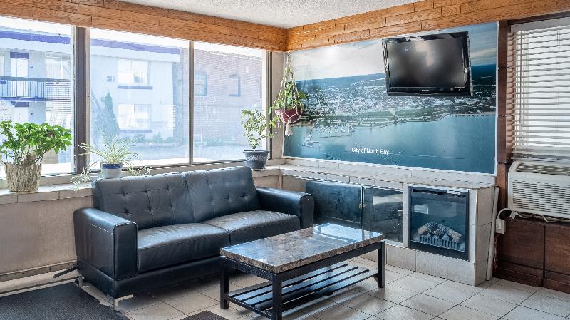 فندق Knights Inn North Bay