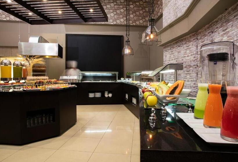 ホテル Krystal Satelite Maria Barbara