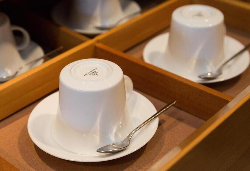 هتل Kyoto Brighton