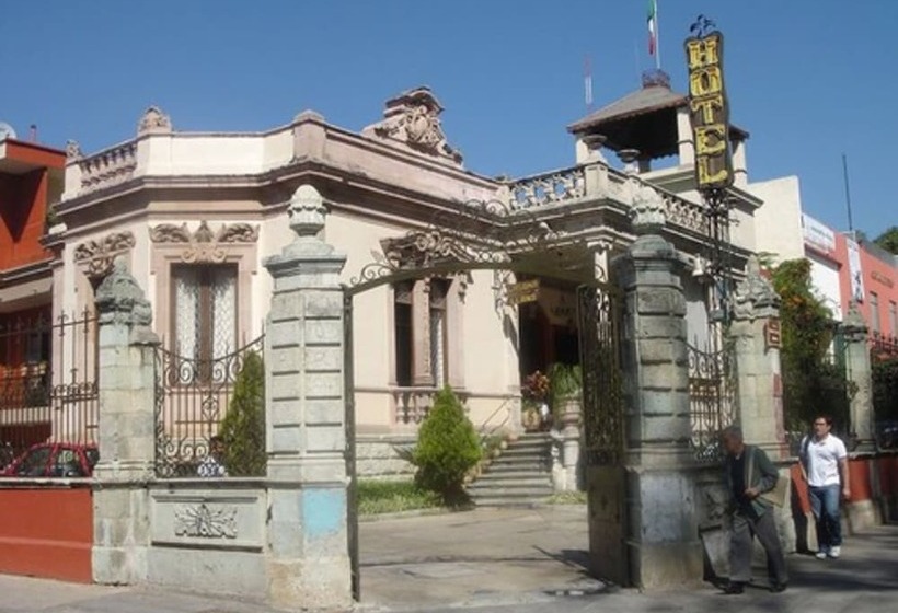 هتل La Casona Del Llano