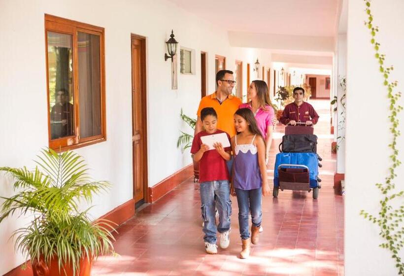 בית מלון כפרי Los Olivos Spa