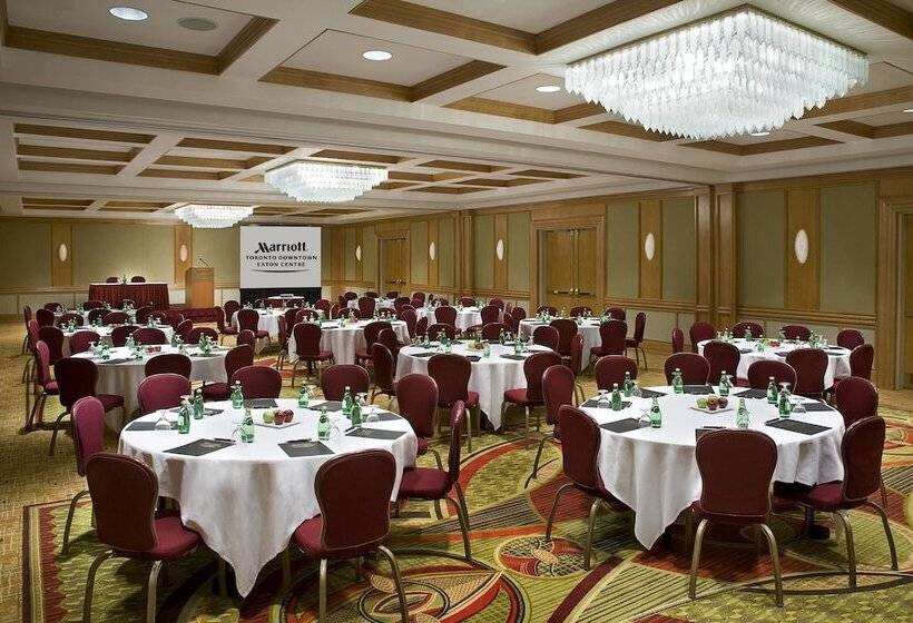 בית מלון כפרי Marriott Downtown At Cf Toronto Eaton Centre