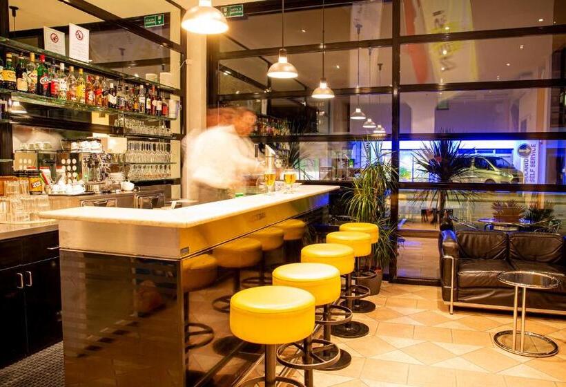 فندق Nessi Locarno