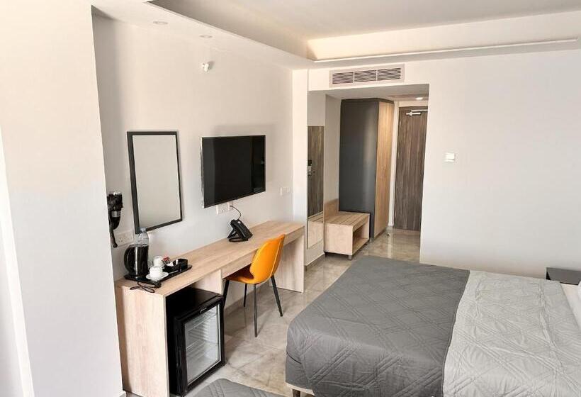 فندق Papouis Protaras