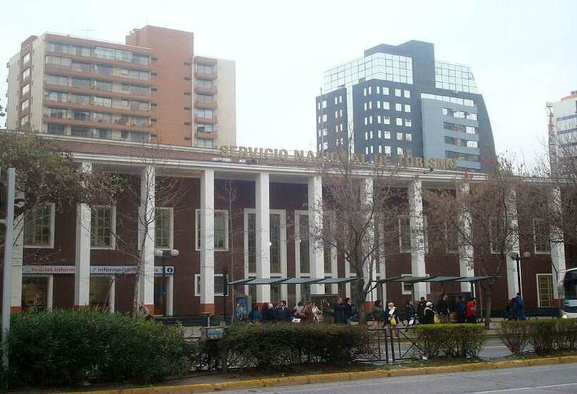 בית מלון כפרי Park Plaza Santiago