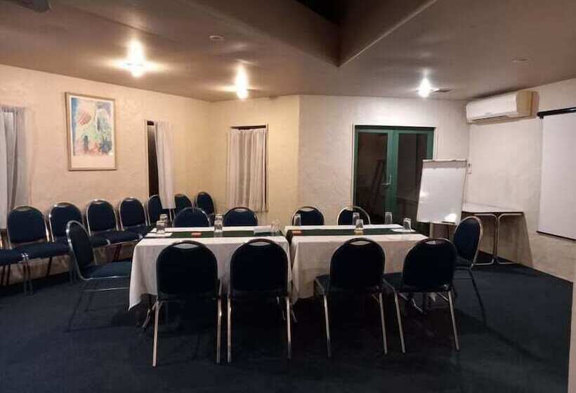 호텔 Parklane Motor Lodge