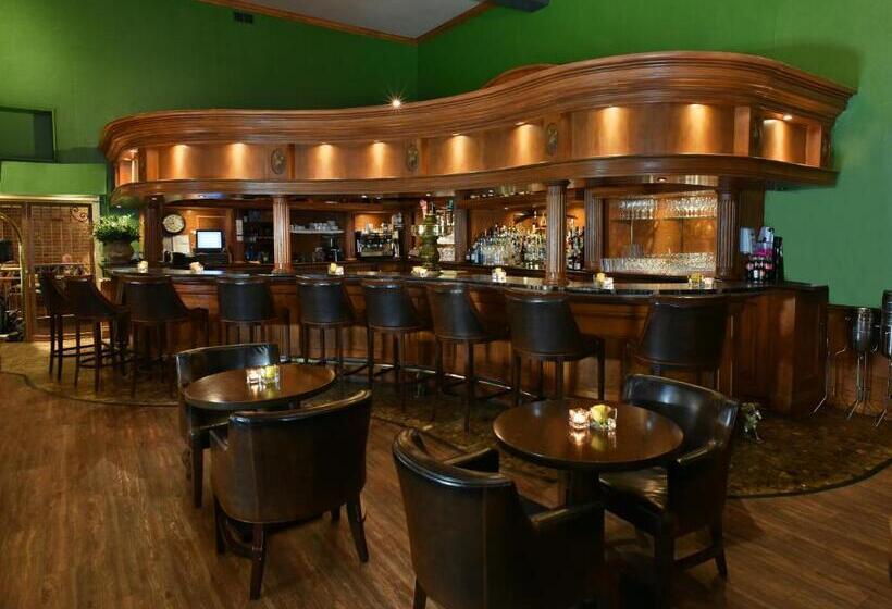 בית מלון כפרי Pillar And Post Inn & Spa