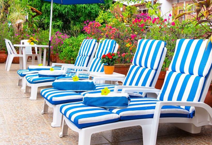 فندق Posada De Roger