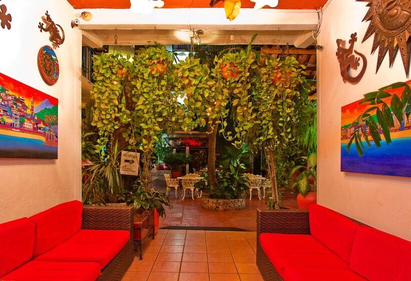 فندق Posada De Roger