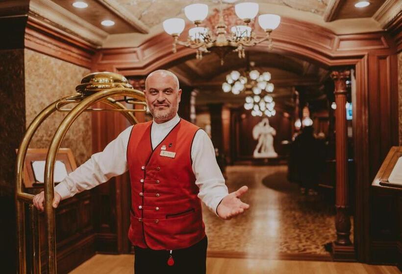 호텔 Prince Of Wales