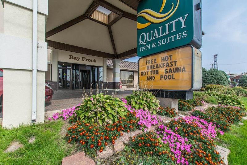 酒店 Quality Inn & Suites Bay Front