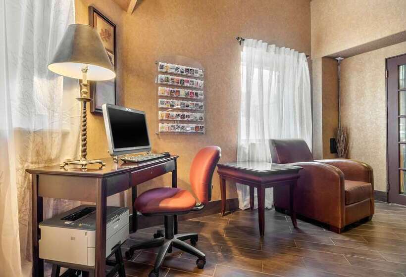 فندق Quality Suites