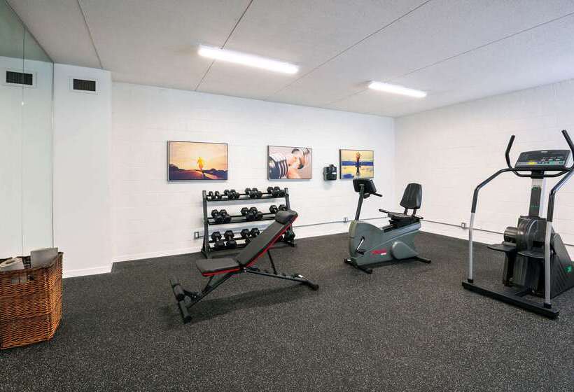 فندق Quality Suites