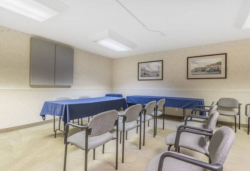 فندق Quality Suites