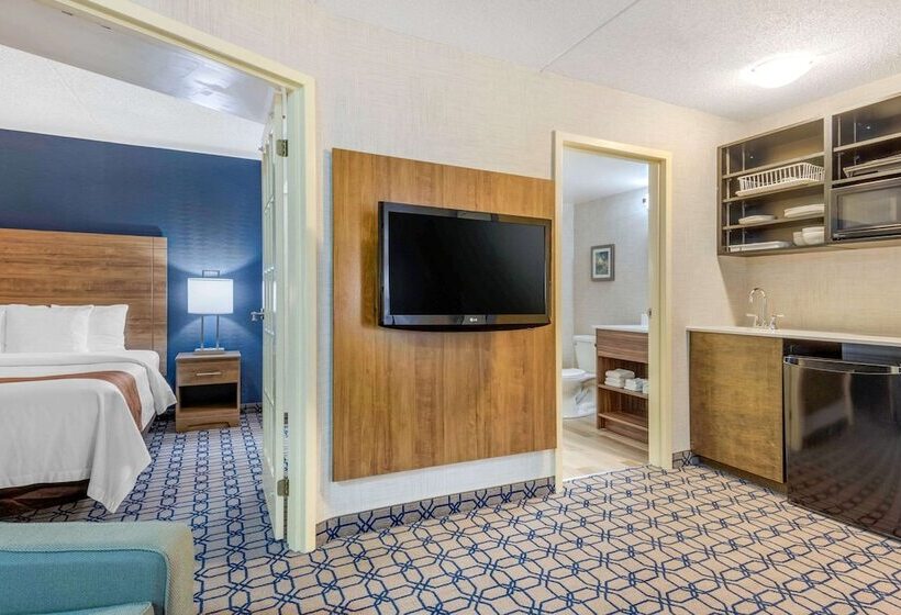 فندق Quality Suites