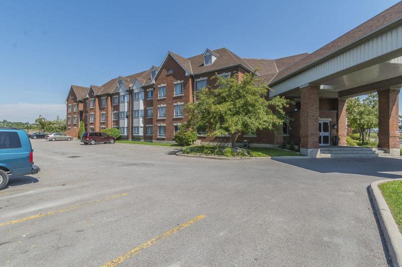 فندق Quality Suites