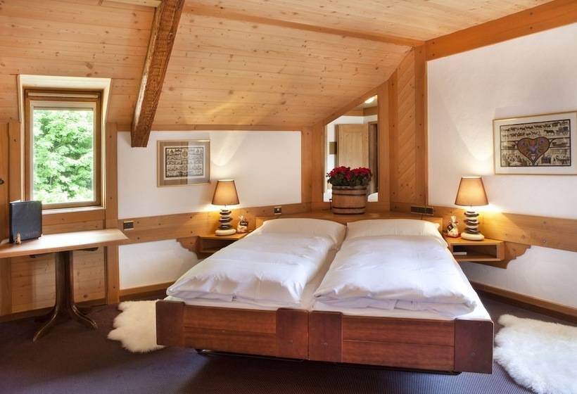 בית מלון כפרי Résidence Le Sapin & Bains De La Gruyère