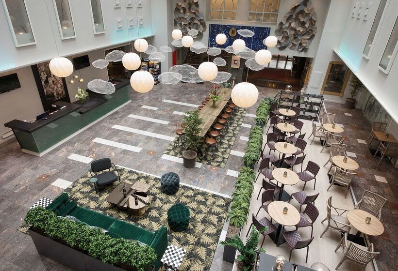 ホテル Scandic Neptun