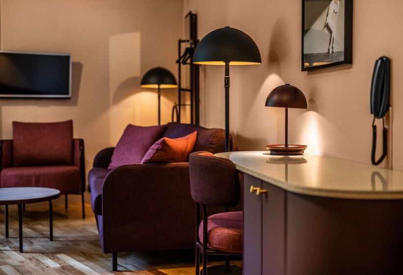 هتل Scandic Silkeborg