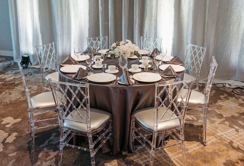 Sheraton Gateway Hotel In Toronto International Airport