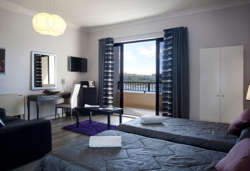 هتل Sliema Marina