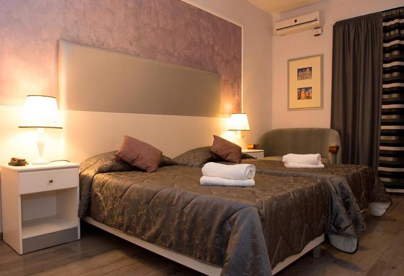 هتل Sliema Marina