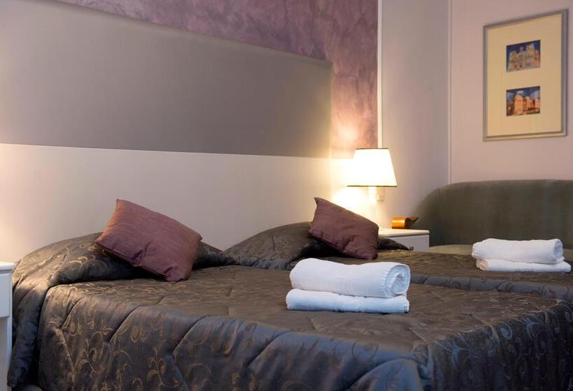 هتل Sliema Marina