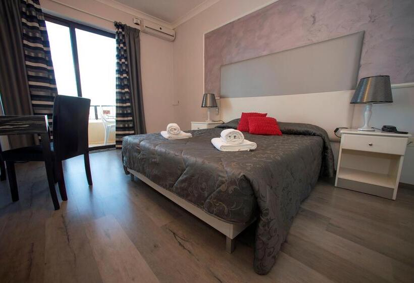 هتل Sliema Marina