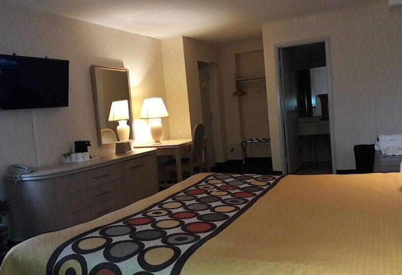 فندق Super 8 By Wyndham Niagara Falls North