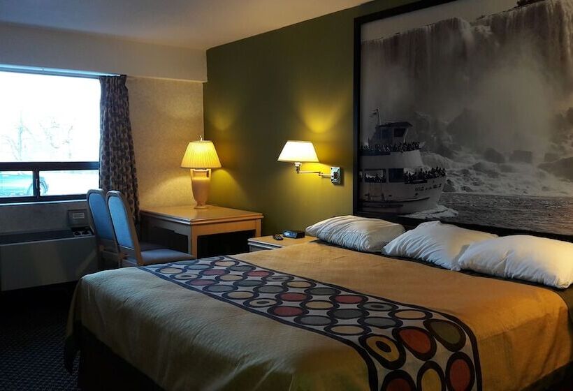 فندق Super 8 By Wyndham Niagara Falls North