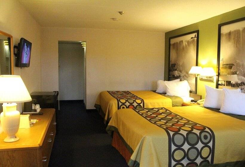 هتل Super 8 By Wyndham Niagara Falls North