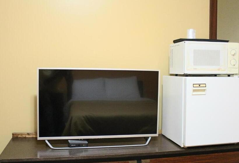 فندق Travellers Inn