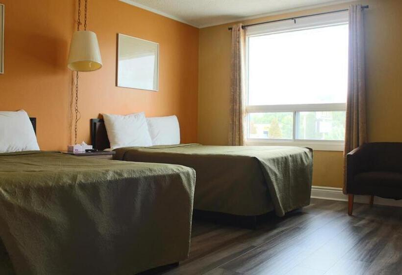 فندق Travellers Inn