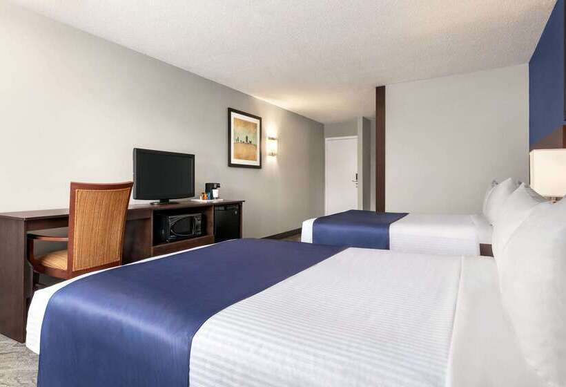 فندق Travelodge By Wyndham Timmins