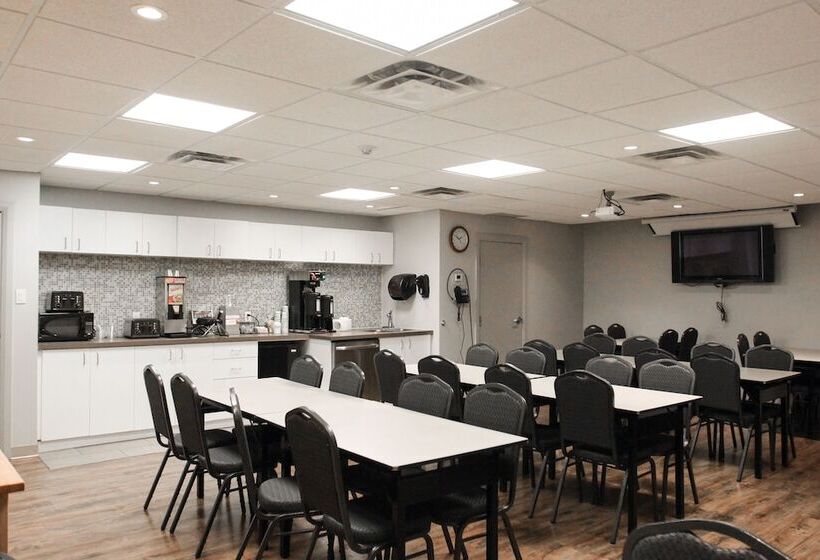 酒店 Welcominns Ottawa