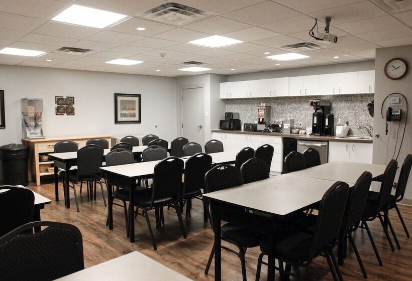 酒店 Welcominns Ottawa