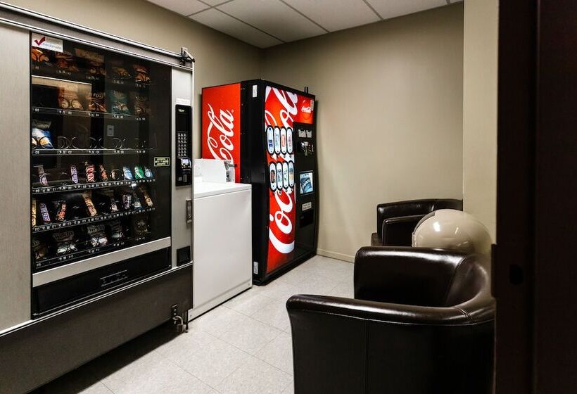 酒店 Welcominns Ottawa