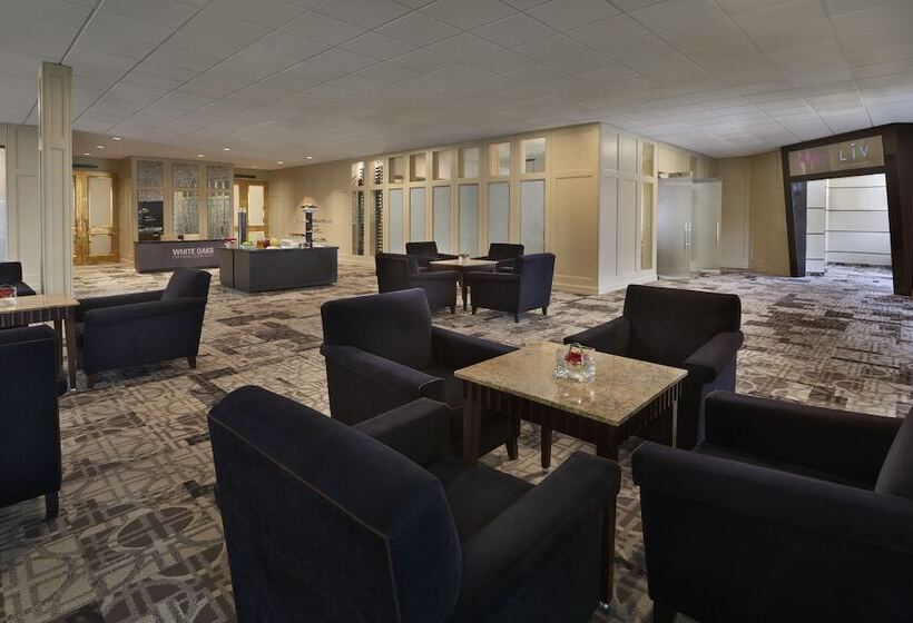 Отель White Oaks Conference & Resort Spa