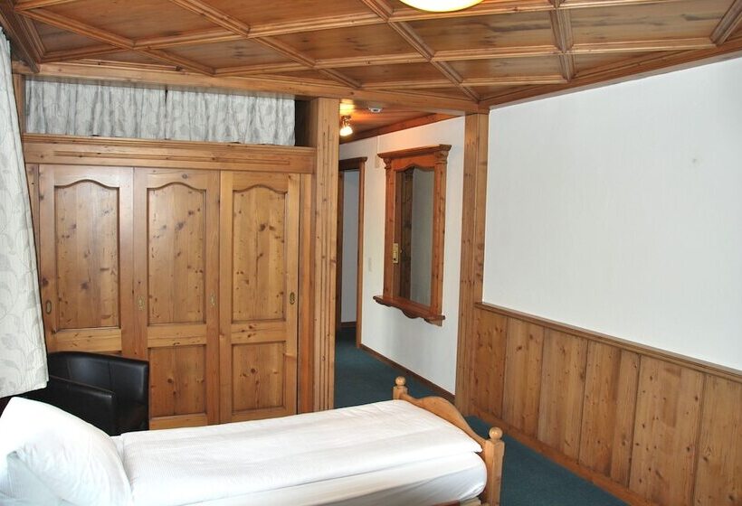 Отель Zum Kreuz