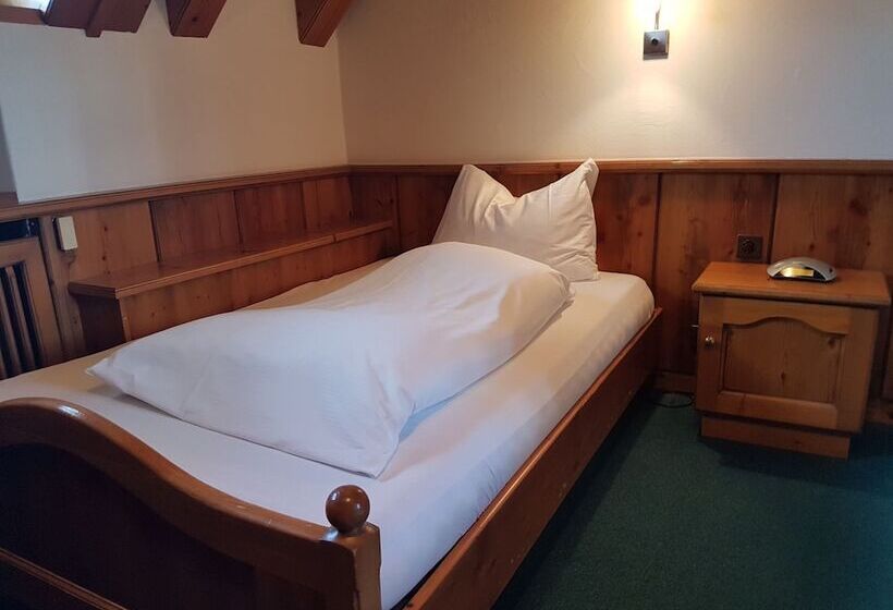 Отель Zum Kreuz