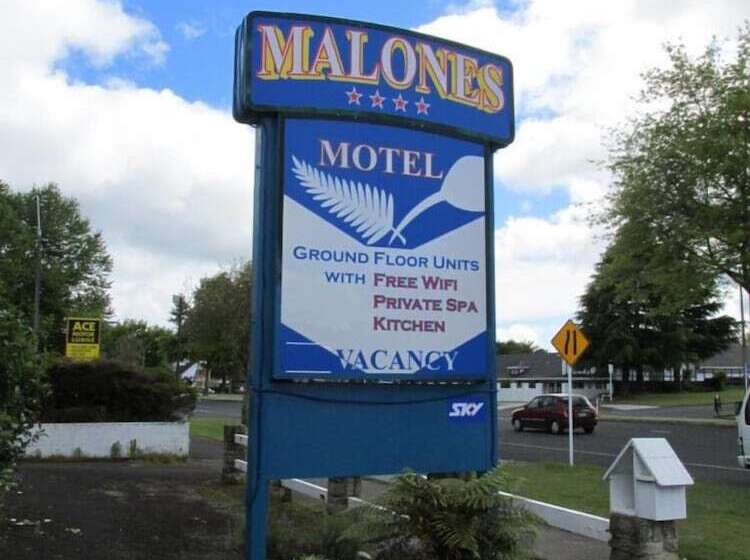 Malones Motel
