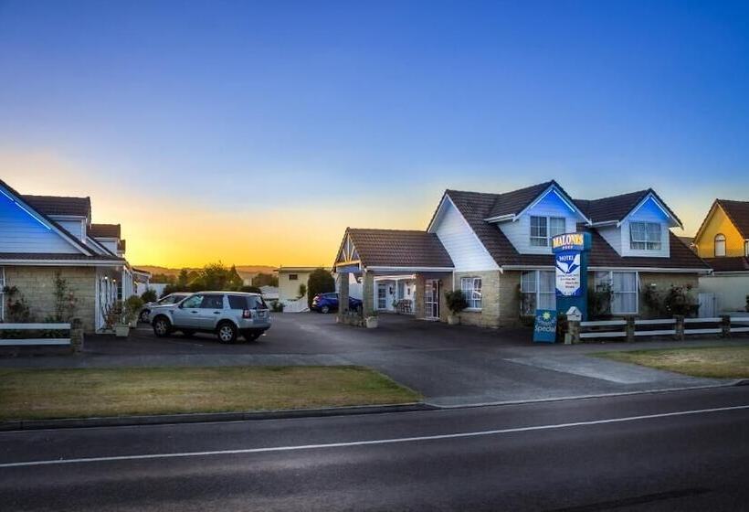 Malones Motel