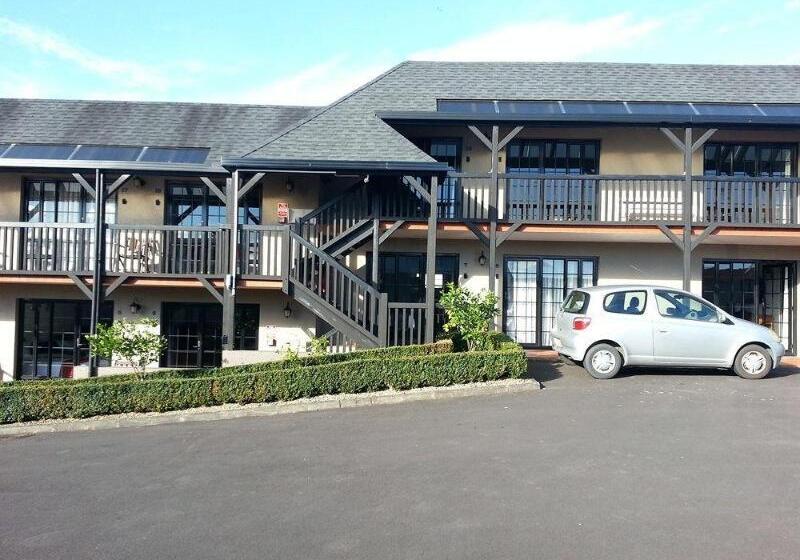 Мотель Knights Inn