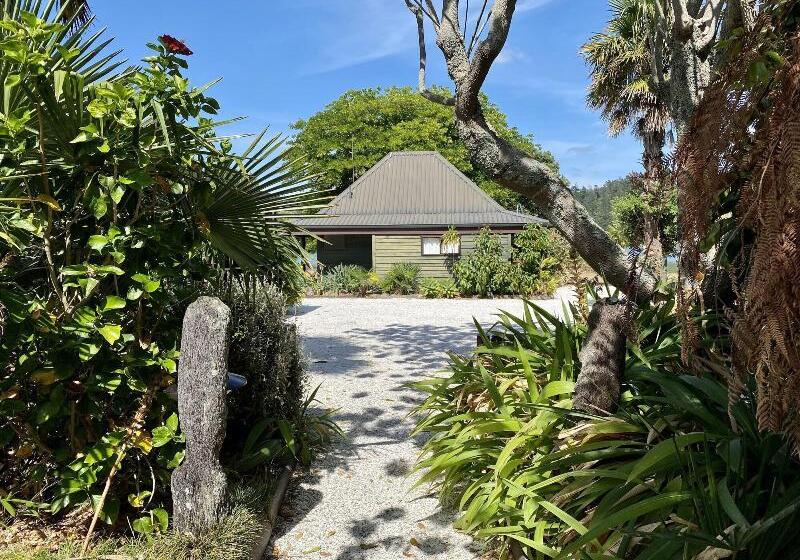 מוטל Pacific Harbour Villas