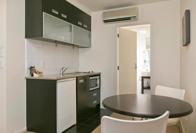 Мотель The Reef Resort