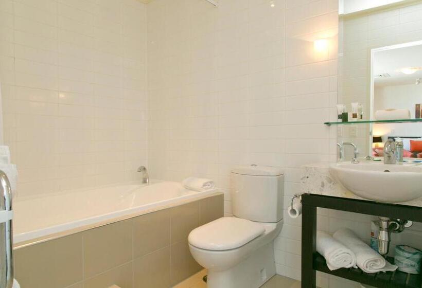 Мотель The Reef Resort