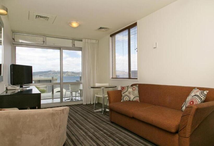 Мотель The Reef Resort